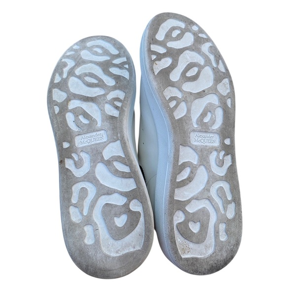 Alexander McQueen White and Black Sneakers with Modern Design size 10 - Picture 9 of 9